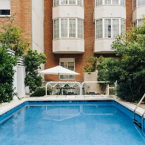 Gran Derby Suites, A Small Luxury Of The World Espanha